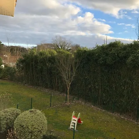 Les Hauts De Bed and breakfast